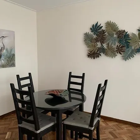 Garden Apartment, Great For Couple - Apartamento *