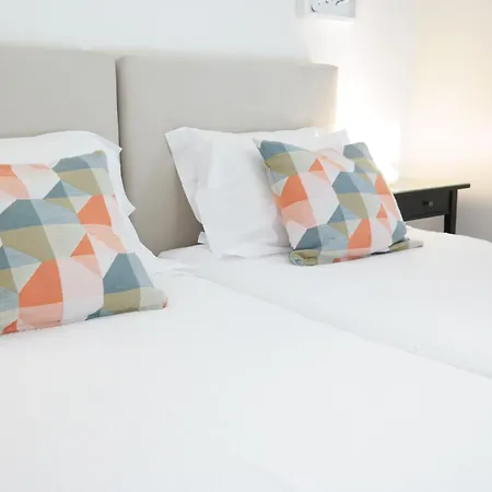 Garden Apartment, Great For Couple - Apartamento *