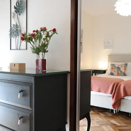 Garden Apartment, Great For Couple - Apartamento *