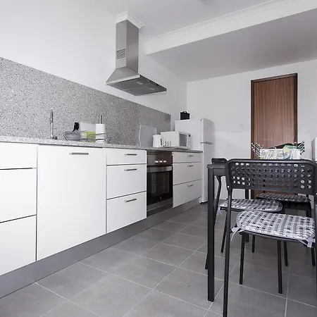 Appartement Garden Apartment, Great For Couple - Ponta Delgada