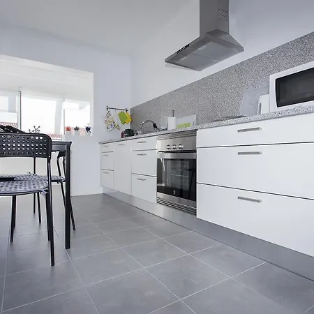 Garden Apartment, Great For Couple - * Ponta Delgada